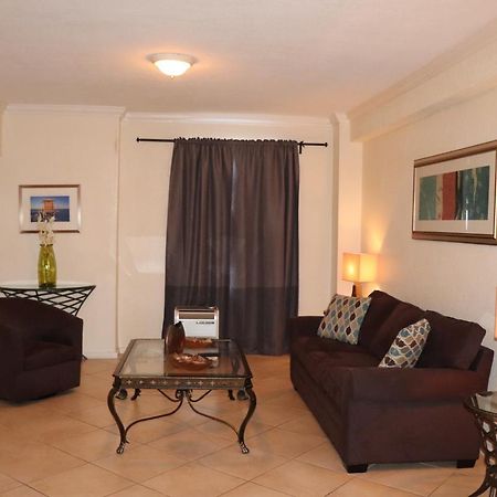 On Hollywood Beach - Affordable Two Bedrooms Sleeps 6 With Two Bathrooms Dania Beach Exterior photo