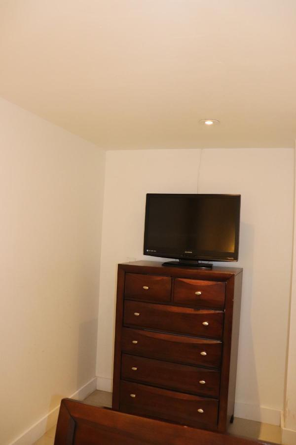 On Hollywood Beach - Affordable Two Bedrooms Sleeps 6 With Two Bathrooms Dania Beach Exterior photo