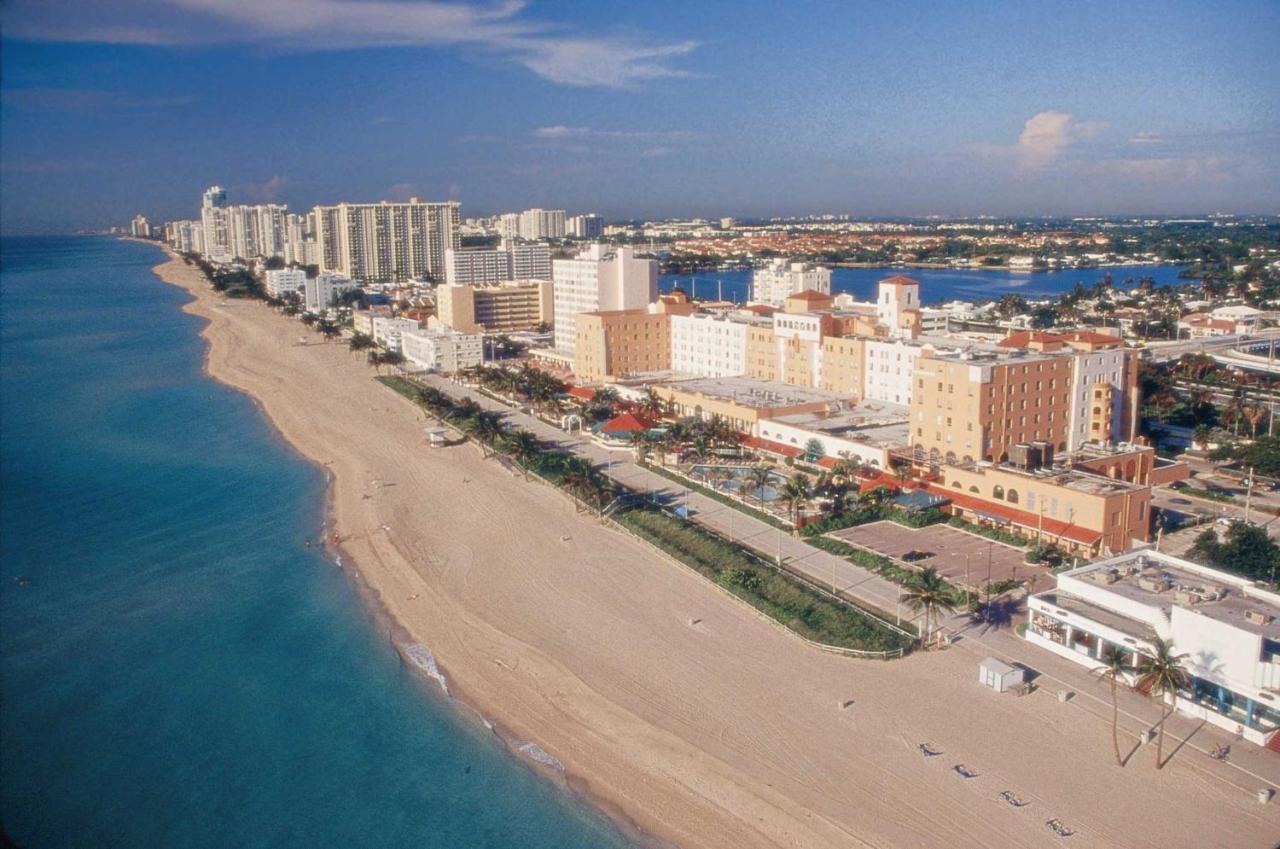 On Hollywood Beach - Affordable Two Bedrooms Sleeps 6 With Two Bathrooms Dania Beach Exterior photo